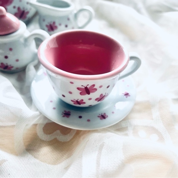 Schylling Butterfly Porcelain Mini Tea Set - Picture 6 of 13
